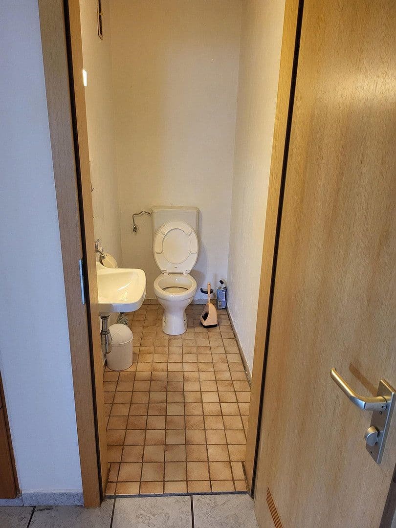 Prodej domu 205 m², pozemek 328 m², Freiberg am Neckar, Bádensko-Württembersko Prodej domu 205 m², pozemek 328 m², Freiberg am Neckar, Bádensko-Württembersko