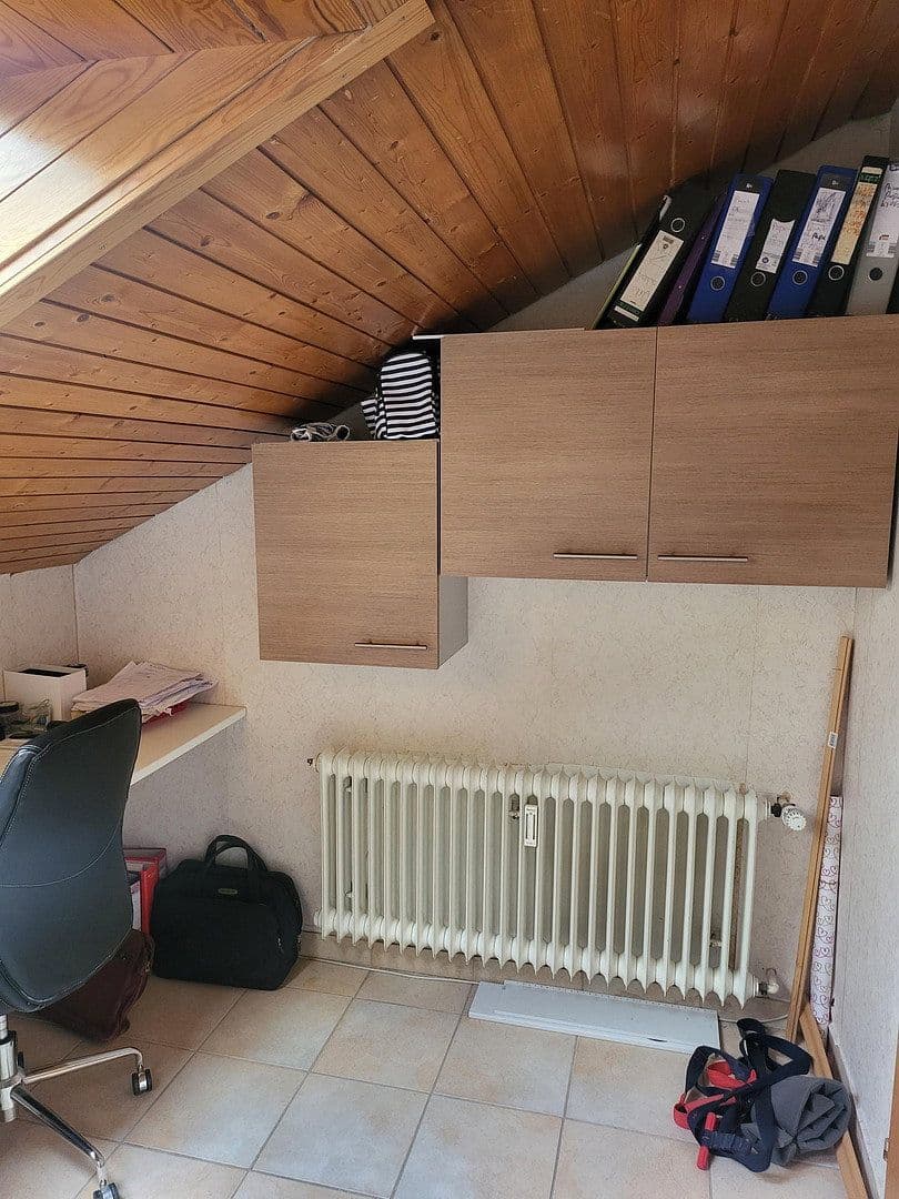 Prodej domu 205 m², pozemek 328 m², Freiberg am Neckar, Bádensko-Württembersko Prodej domu 205 m², pozemek 328 m², Freiberg am Neckar, Bádensko-Württembersko