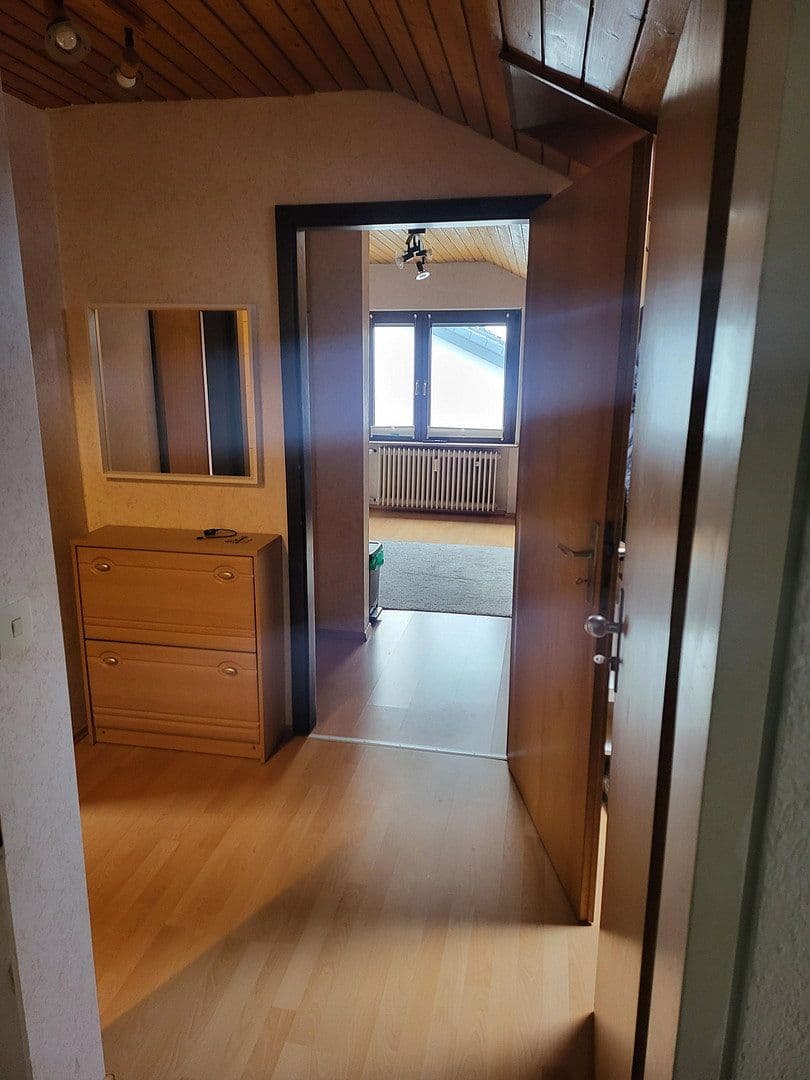 Prodej domu 205 m², pozemek 328 m², Freiberg am Neckar, Bádensko-Württembersko Prodej domu 205 m², pozemek 328 m², Freiberg am Neckar, Bádensko-Württembersko