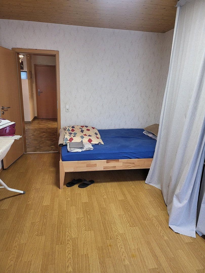 Prodej domu 205 m², pozemek 328 m², Freiberg am Neckar, Bádensko-Württembersko Prodej domu 205 m², pozemek 328 m², Freiberg am Neckar, Bádensko-Württembersko