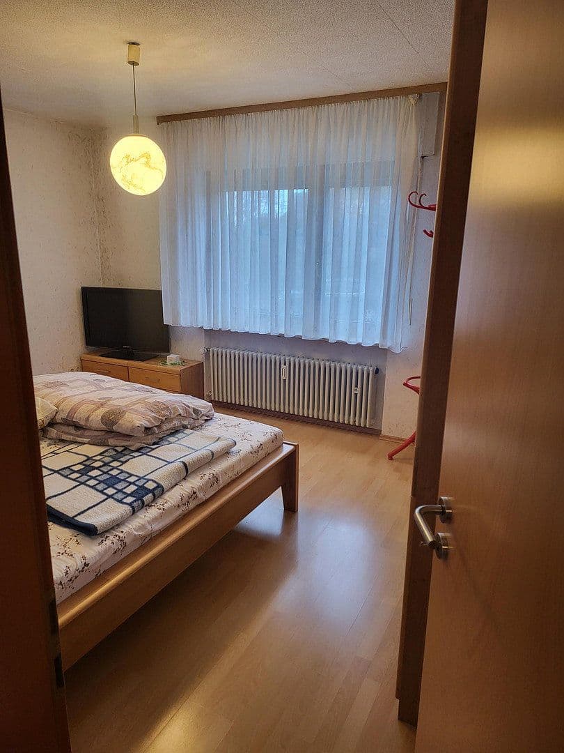 Prodej domu 205 m², pozemek 328 m², Freiberg am Neckar, Bádensko-Württembersko Prodej domu 205 m², pozemek 328 m², Freiberg am Neckar, Bádensko-Württembersko