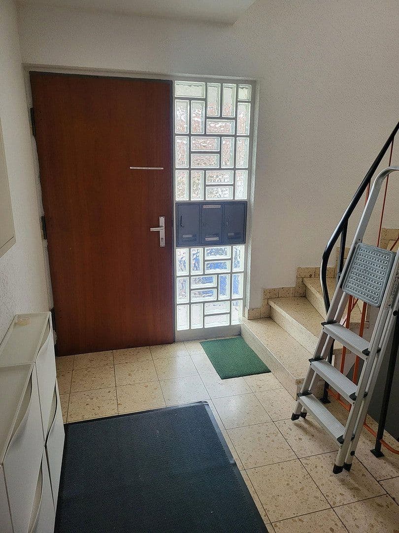 Prodej domu 205 m², pozemek 328 m², Freiberg am Neckar, Bádensko-Württembersko Prodej domu 205 m², pozemek 328 m², Freiberg am Neckar, Bádensko-Württembersko