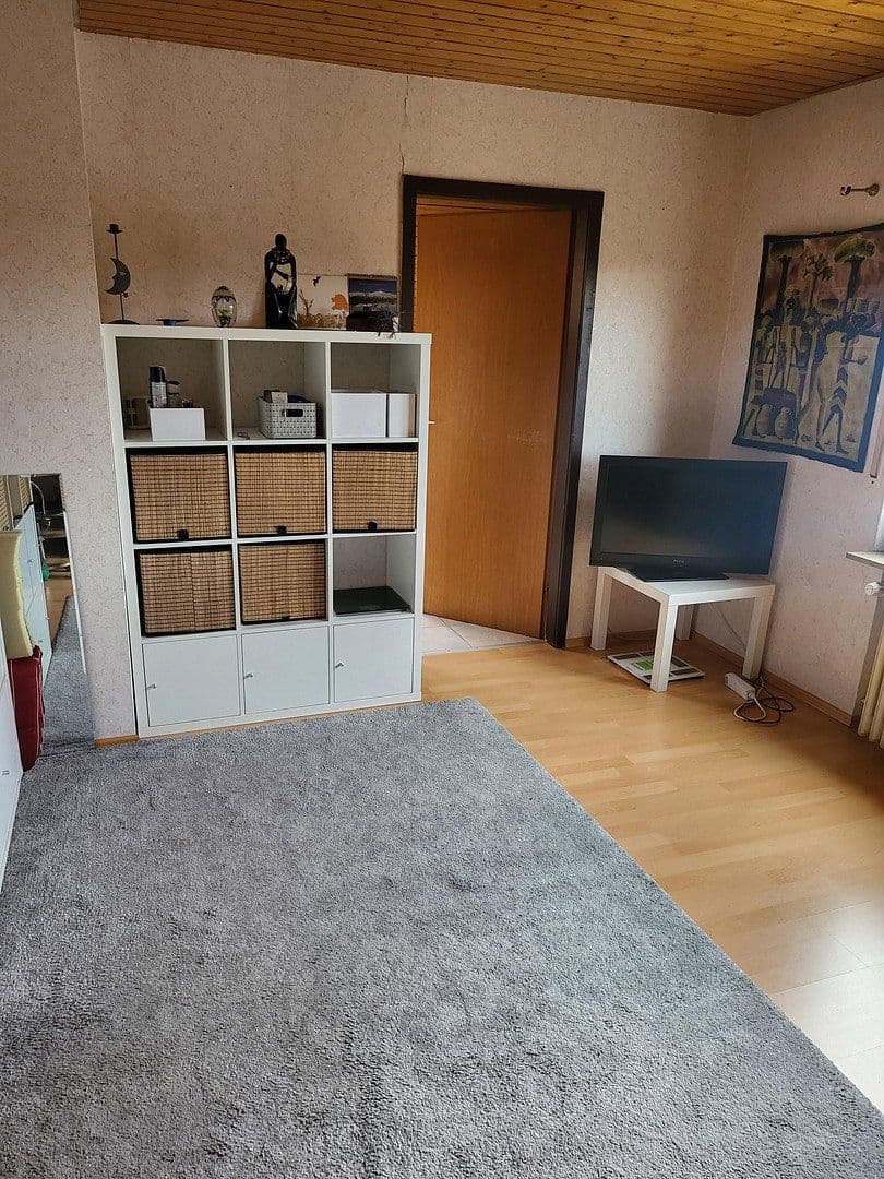 Prodej domu 205 m², pozemek 328 m², Freiberg am Neckar, Bádensko-Württembersko Prodej domu 205 m², pozemek 328 m², Freiberg am Neckar, Bádensko-Württembersko