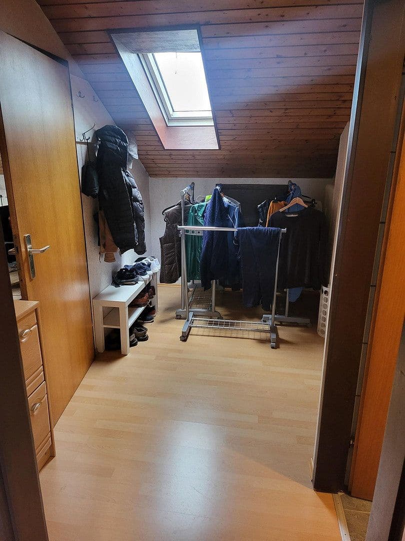 Prodej domu 205 m², pozemek 328 m², Freiberg am Neckar, Bádensko-Württembersko Prodej domu 205 m², pozemek 328 m², Freiberg am Neckar, Bádensko-Württembersko