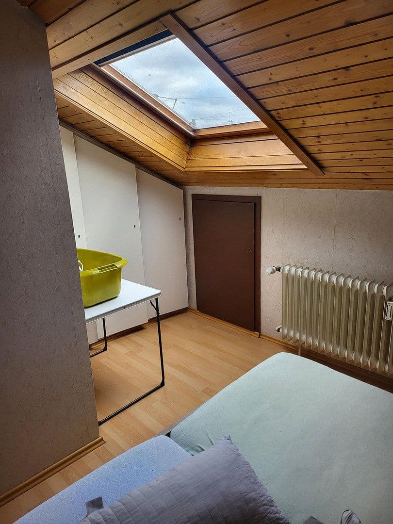 Prodej domu 205 m², pozemek 328 m², Freiberg am Neckar, Bádensko-Württembersko Prodej domu 205 m², pozemek 328 m², Freiberg am Neckar, Bádensko-Württembersko