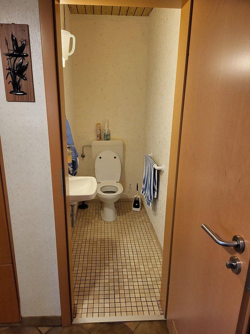 Prodej domu 205 m², pozemek 328 m², Freiberg am Neckar, Bádensko-Württembersko Prodej domu 205 m², pozemek 328 m², Freiberg am Neckar, Bádensko-Württembersko