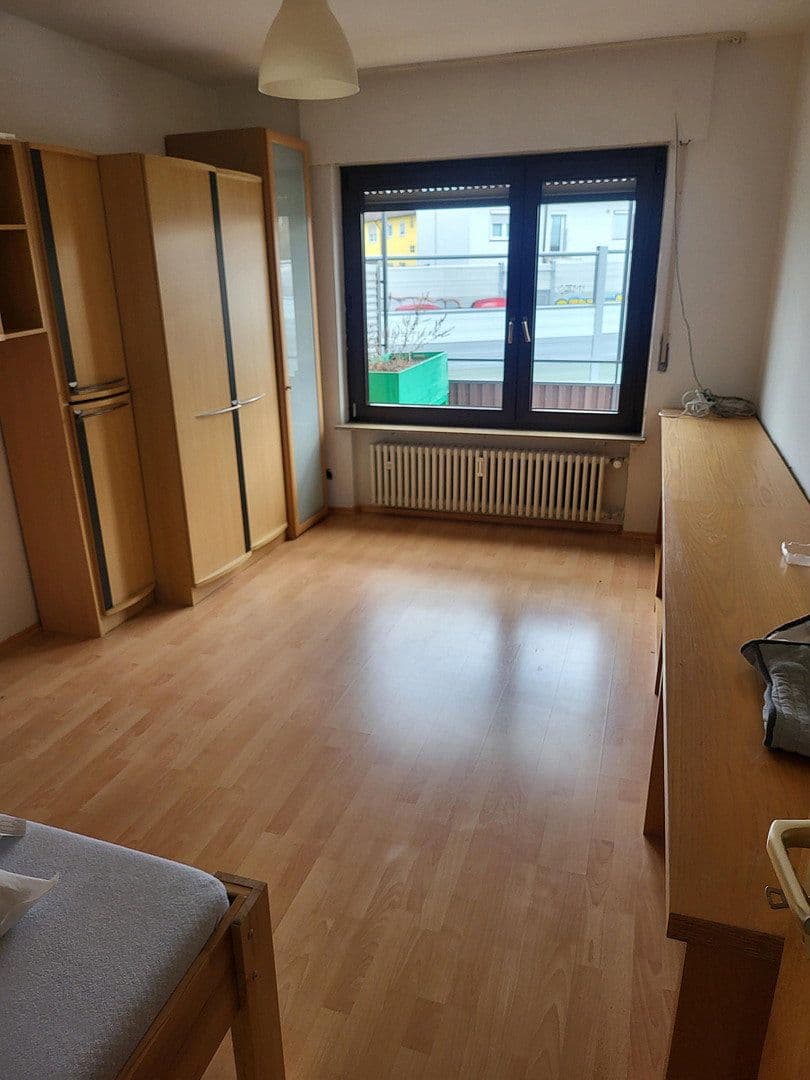 Prodej domu 205 m², pozemek 328 m², Freiberg am Neckar, Bádensko-Württembersko Prodej domu 205 m², pozemek 328 m², Freiberg am Neckar, Bádensko-Württembersko