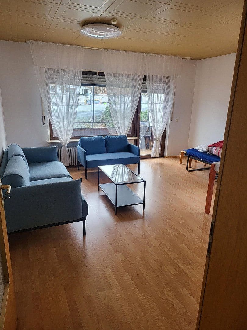 Prodej domu 205 m², pozemek 328 m², Freiberg am Neckar, Bádensko-Württembersko Prodej domu 205 m², pozemek 328 m², Freiberg am Neckar, Bádensko-Württembersko