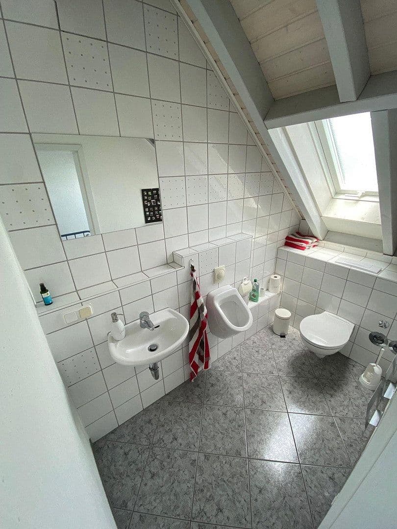 Pronájem kanceláře 122 m², Mainhausen, Hessen Pronájem kanceláře 122 m², Mainhausen, Hessen