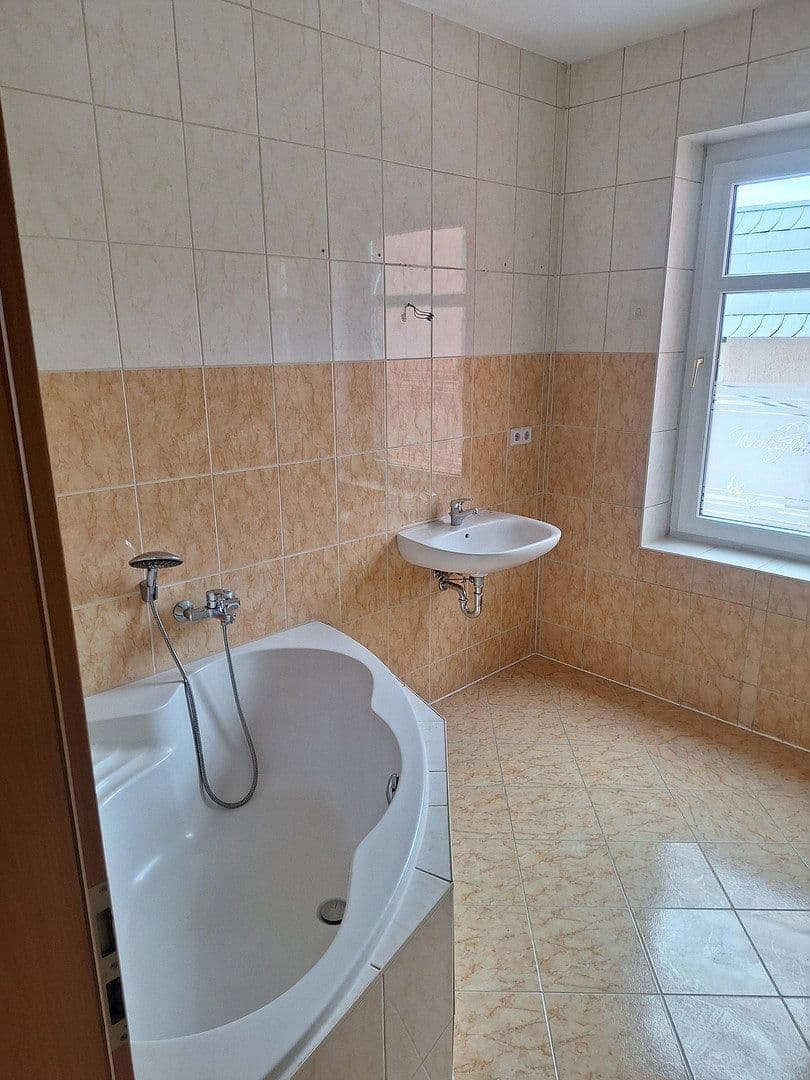Pronájem bytu 3+1 85 m², Lange Straße 2, Cvikov, Sasko Pronájem bytu 3+1 85 m², Lange Straße 2, Cvikov, Sasko