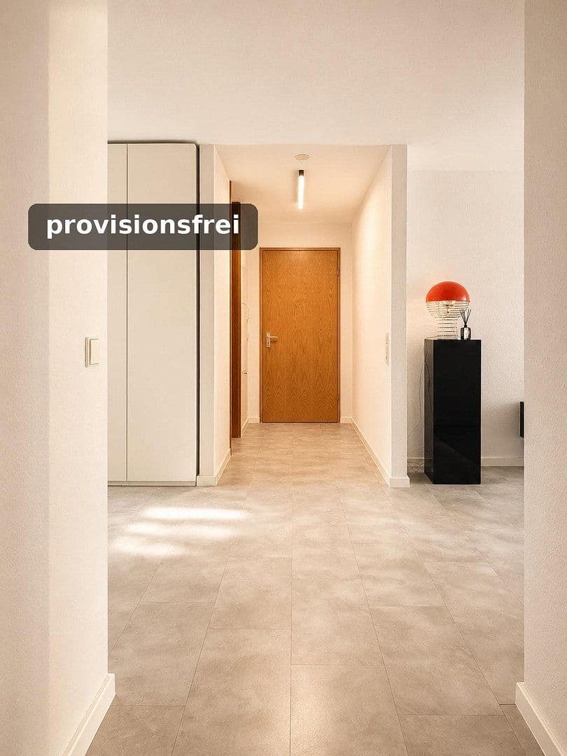 Prodej bytu 3+kk 85 m², Holzgerlingen, Bádensko-Württembersko Prodej bytu 3+kk 85 m², Holzgerlingen, Bádensko-Württembersko