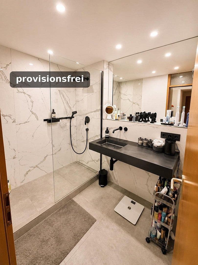 Prodej bytu 3+kk 85 m², Holzgerlingen, Bádensko-Württembersko Prodej bytu 3+kk 85 m², Holzgerlingen, Bádensko-Württembersko