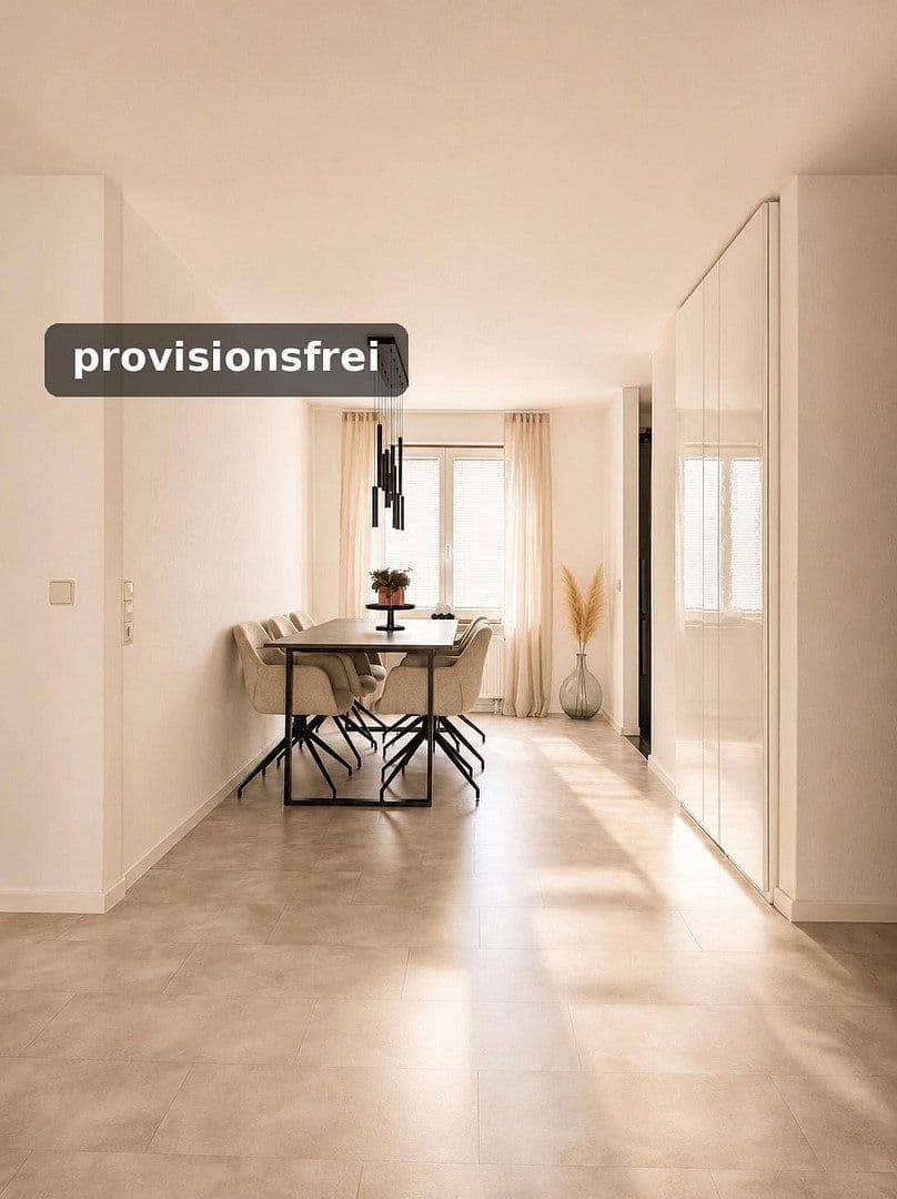 Prodej bytu 3+kk 85 m², Holzgerlingen, Bádensko-Württembersko Prodej bytu 3+kk 85 m², Holzgerlingen, Bádensko-Württembersko