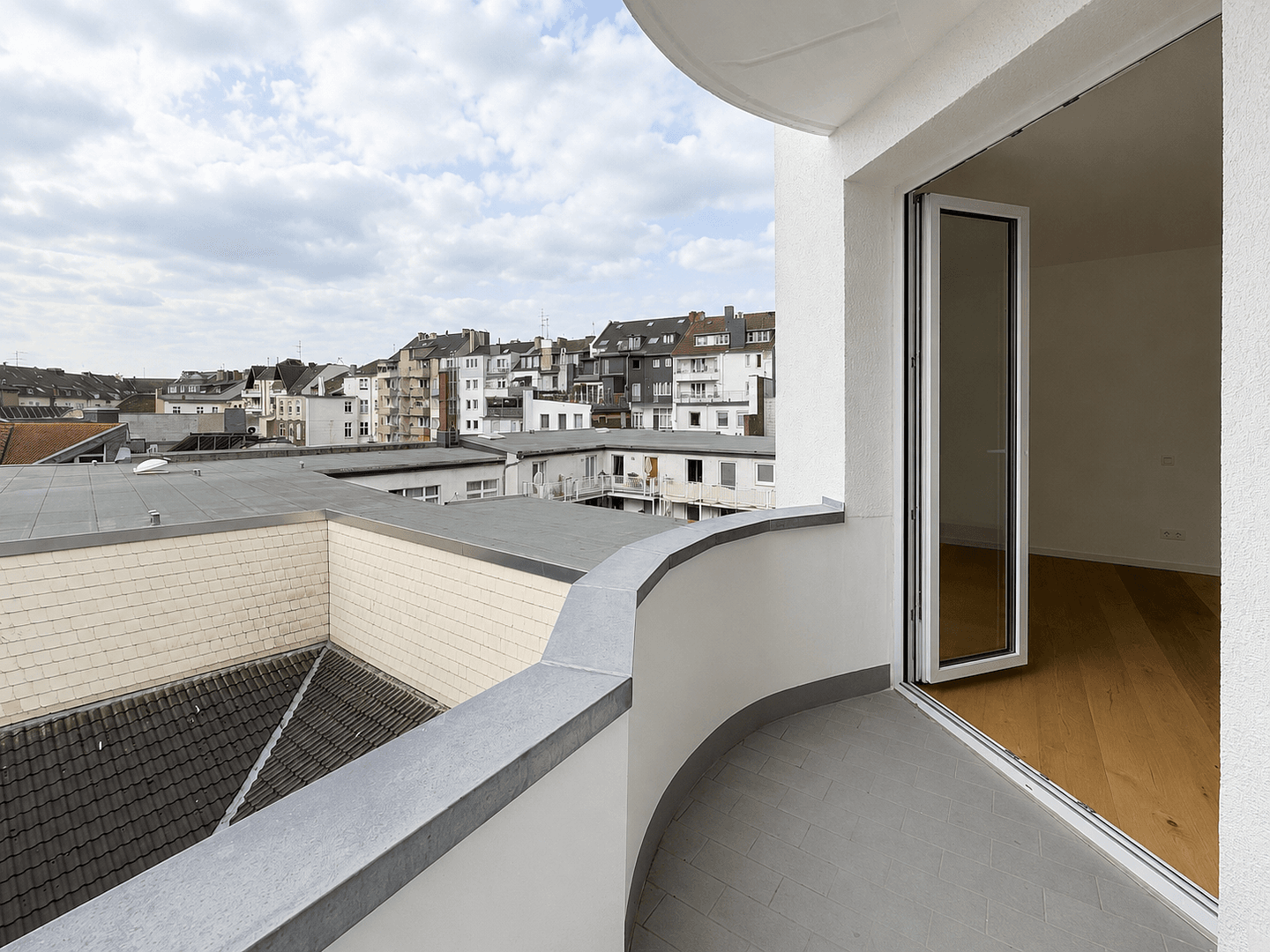 Pronájem bytu 2+1 58 m², Gerresheimer Straße 65, Düsseldorf, Severní Porýní-Vestfálsko Pronájem bytu 2+1 58 m², Gerresheimer Straße 65, Düsseldorf, Severní Porýní-Vestfálsko