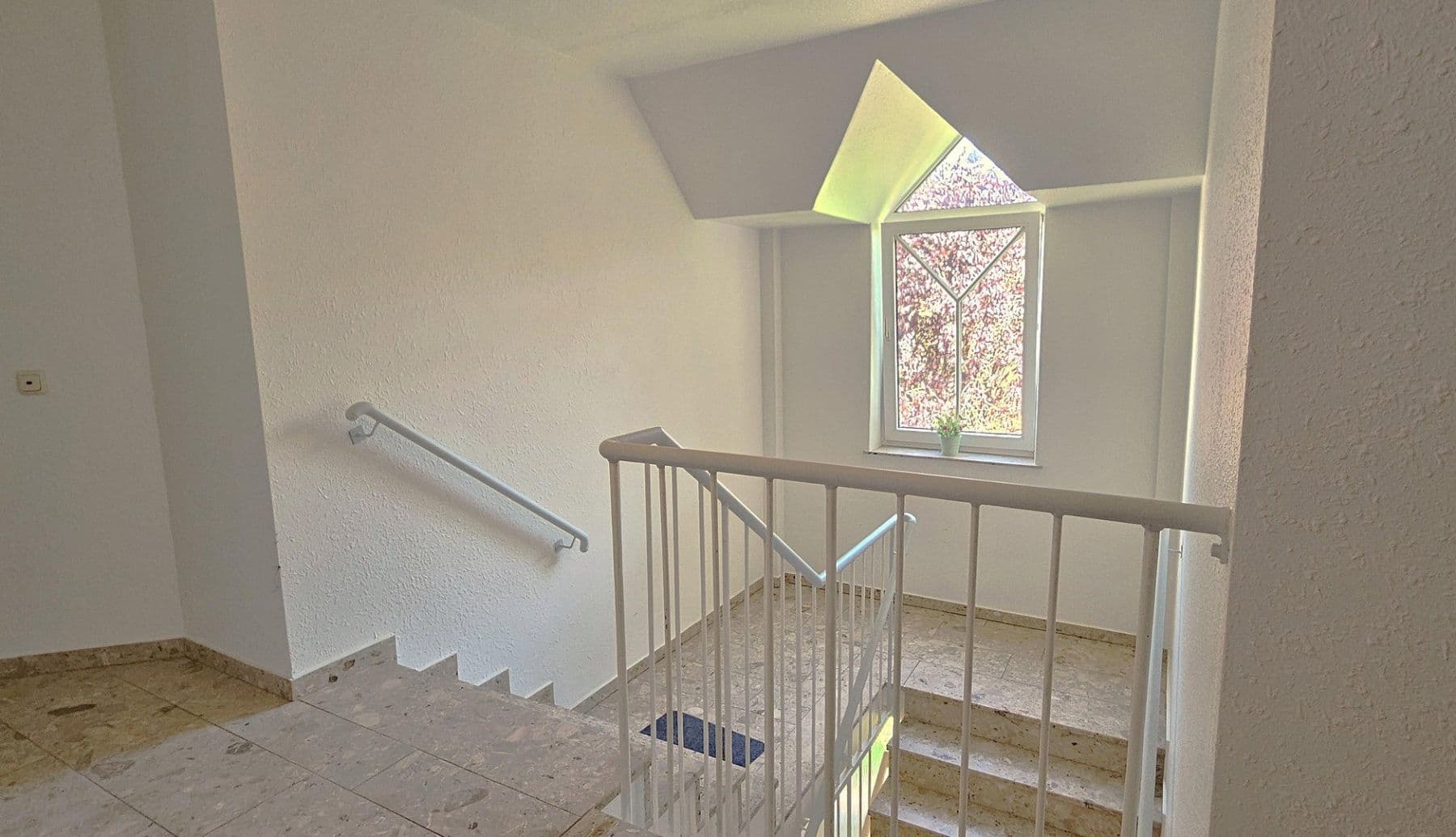 Pronájem bytu 4+1 112 m², Estorf, Dolní Sasko Pronájem bytu 4+1 112 m², Estorf, Dolní Sasko