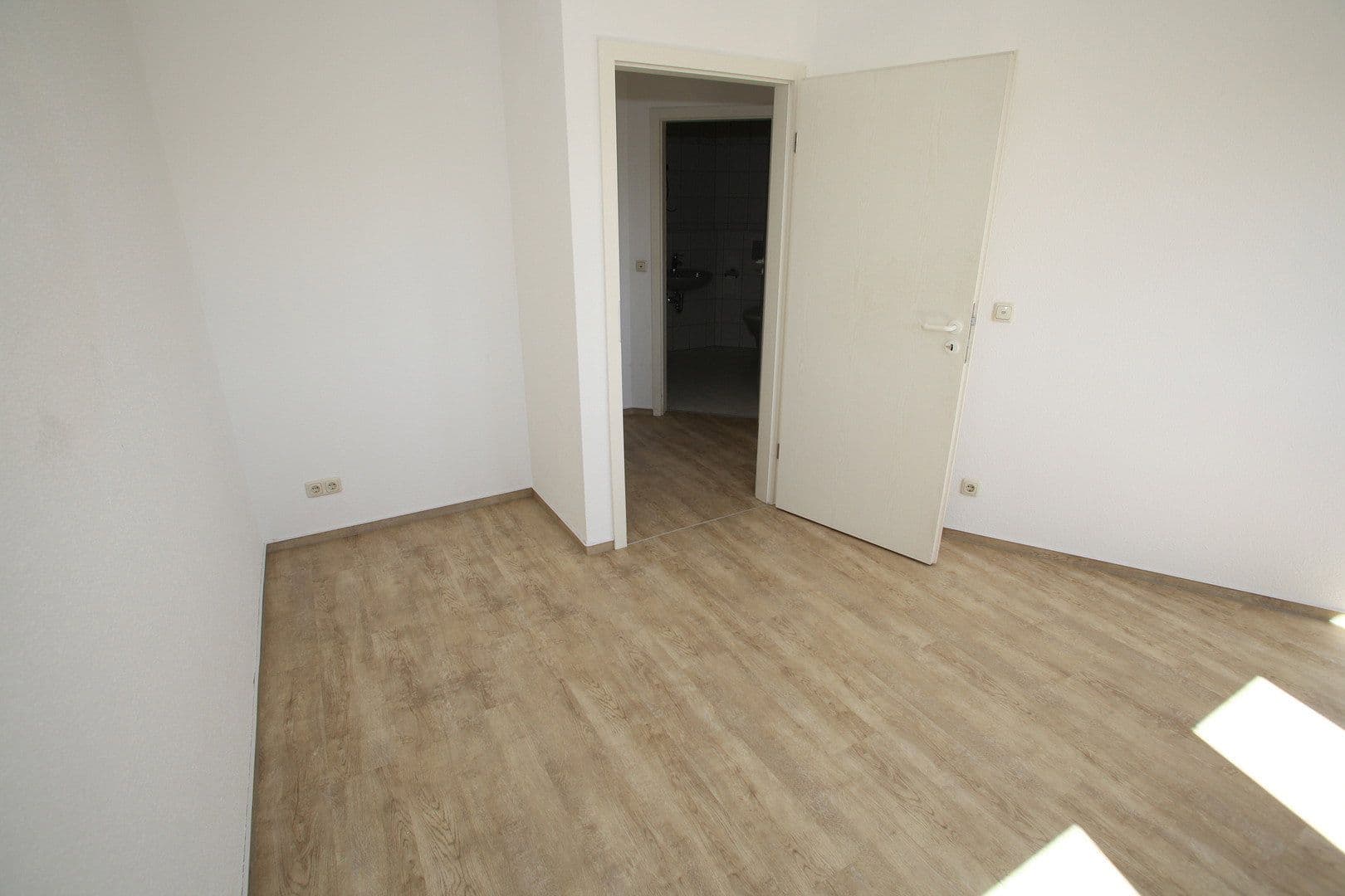 Pronájem bytu 3+1 98 m², Streitsberg 7, Plauen, Sasko Pronájem bytu 3+1 98 m², Streitsberg 7, Plauen, Sasko