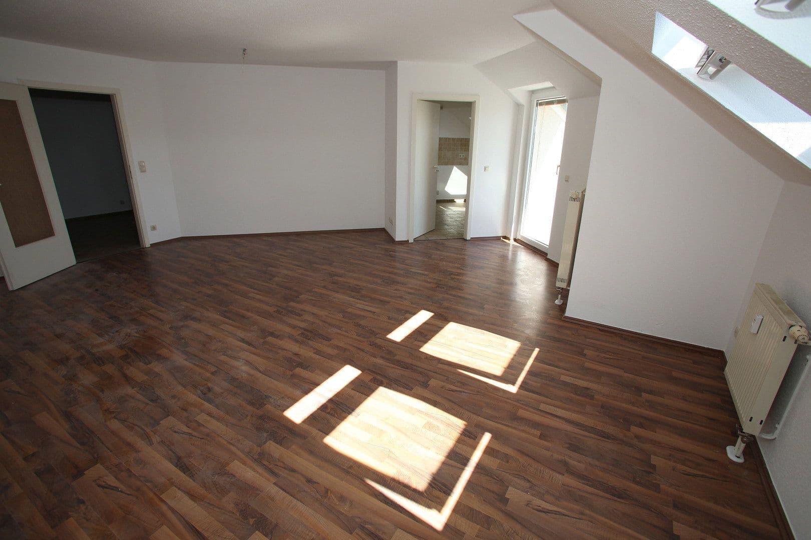 Pronájem bytu 3+1 98 m², Streitsberg 7, Plauen, Sasko Pronájem bytu 3+1 98 m², Streitsberg 7, Plauen, Sasko