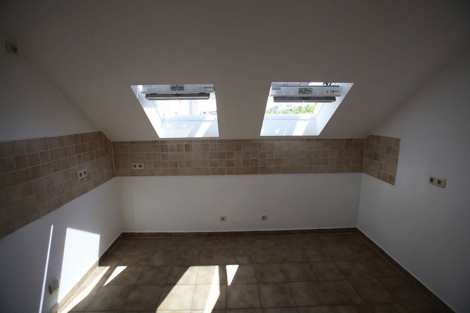 Pronájem bytu 3+1 98 m², Streitsberg 7, Plauen, Sasko Pronájem bytu 3+1 98 m², Streitsberg 7, Plauen, Sasko