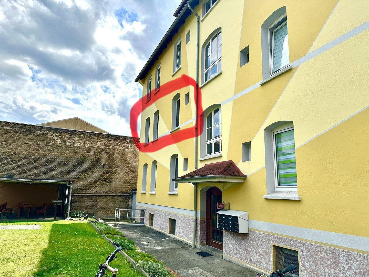 Prodej bytu 3+1 88 m², Hugo-Lutter-Str. 9a, Braunschweig, Dolní Sasko Prodej bytu 3+1 88 m², Hugo-Lutter-Str. 9a, Braunschweig, Dolní Sasko