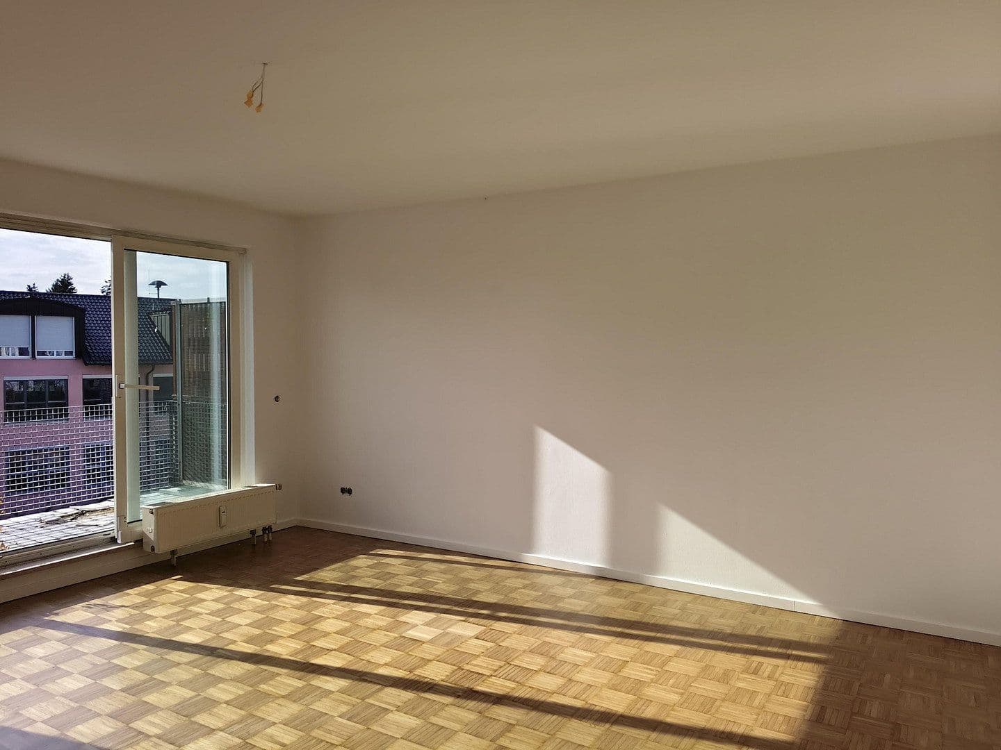 Pronájem bytu 1+1 40 m², Wendelsteinstraße 10, Vaterstetten, Bavorsko Pronájem bytu 1+1 40 m², Wendelsteinstraße 10, Vaterstetten, Bavorsko