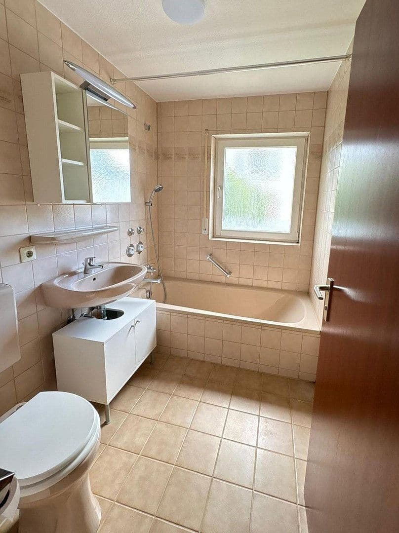 Prodej bytu 2+1 52 m², Stuttgart - Bad Cannstatt, Bádensko-Württembersko Prodej bytu 2+1 52 m², Stuttgart - Bad Cannstatt, Bádensko-Württembersko