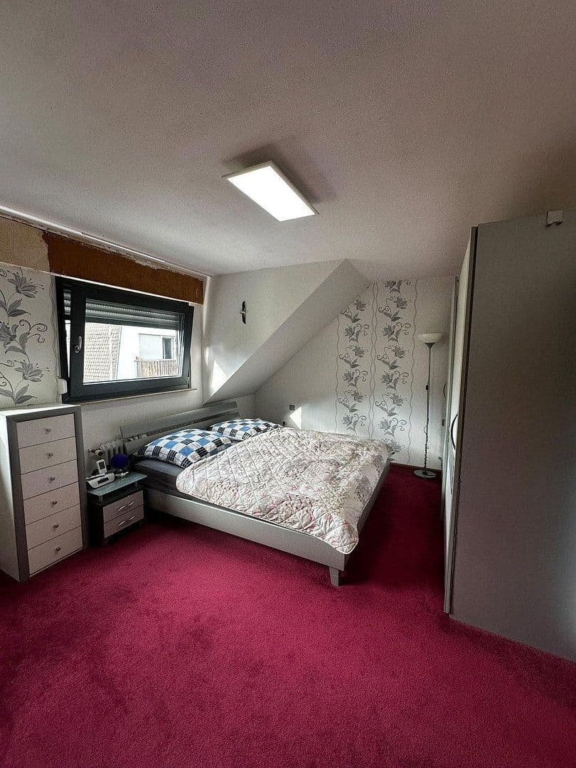 Prodej domu 148 m², pozemek 340 m², Heideweg 8, Dortmund, Severní Porýní-Vestfálsko Prodej domu 148 m², pozemek 340 m², Heideweg 8, Dortmund, Severní Porýní-Vestfálsko