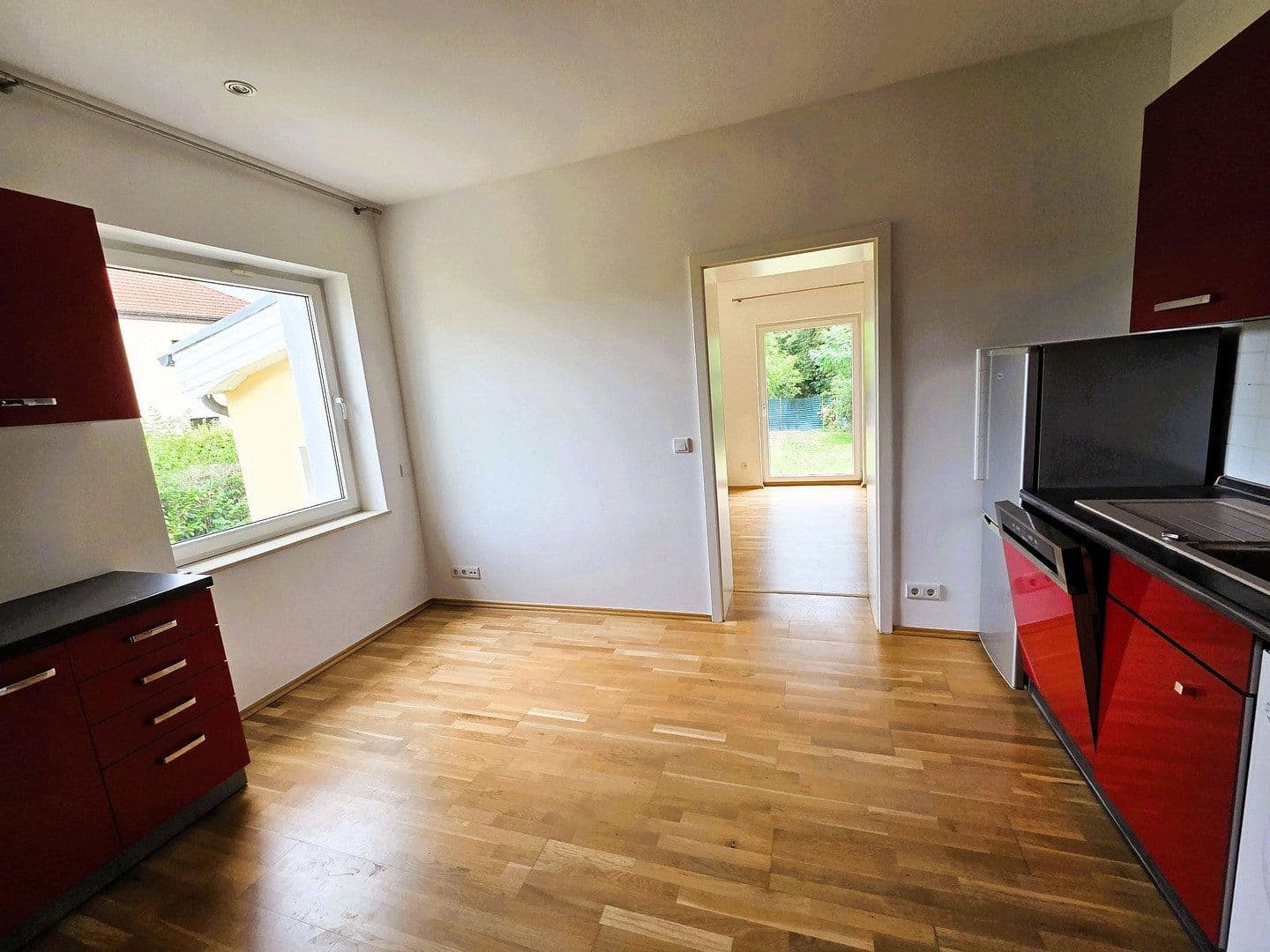 Prodej domu 371 m², pozemek 735 m², Sterkrader Straße 1, Berlin - Tegel, Berlín Prodej domu 371 m², pozemek 735 m², Sterkrader Straße 1, Berlin - Tegel, Berlín