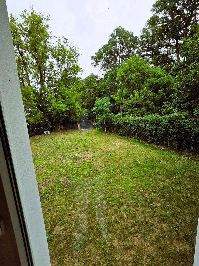 Prodej domu 371 m², pozemek 735 m², Sterkrader Straße 1, Berlin - Tegel, Berlín Prodej domu 371 m², pozemek 735 m², Sterkrader Straße 1, Berlin - Tegel, Berlín