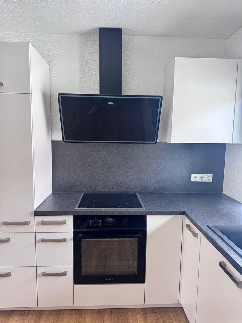 Pronájem bytu 4+1 120 m², Mitlechterner Straße 9, Fürth, Hessen Pronájem bytu 4+1 120 m², Mitlechterner Straße 9, Fürth, Hessen