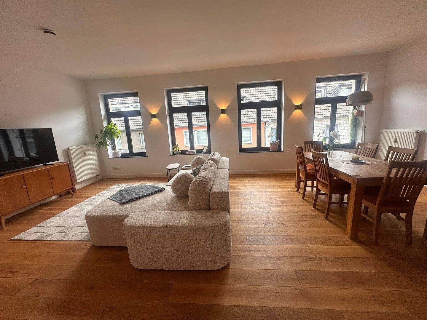 Prodej bytu 2+1 65 m², Koelhoffstr 5, Köln, Severní Porýní-Vestfálsko Prodej bytu 2+1 65 m², Koelhoffstr 5, Köln, Severní Porýní-Vestfálsko