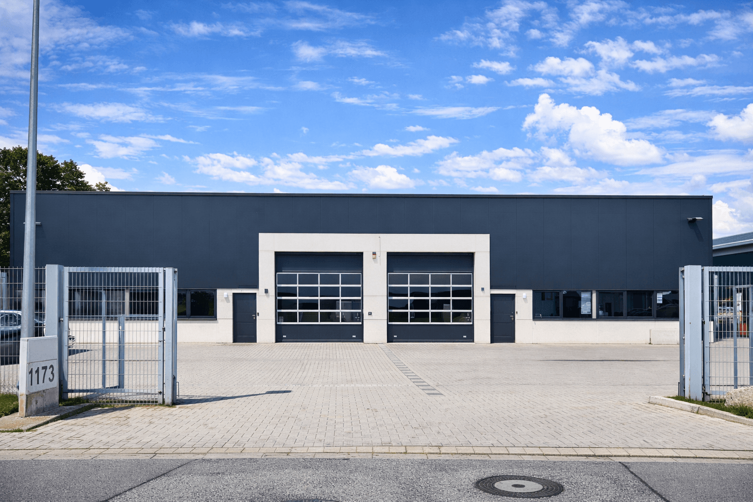 Prodej nebytového prostoru 3.295 m², Siek, Šlesvicko-Holštýnsko Prodej nebytového prostoru 3.295 m², Siek, Šlesvicko-Holštýnsko
