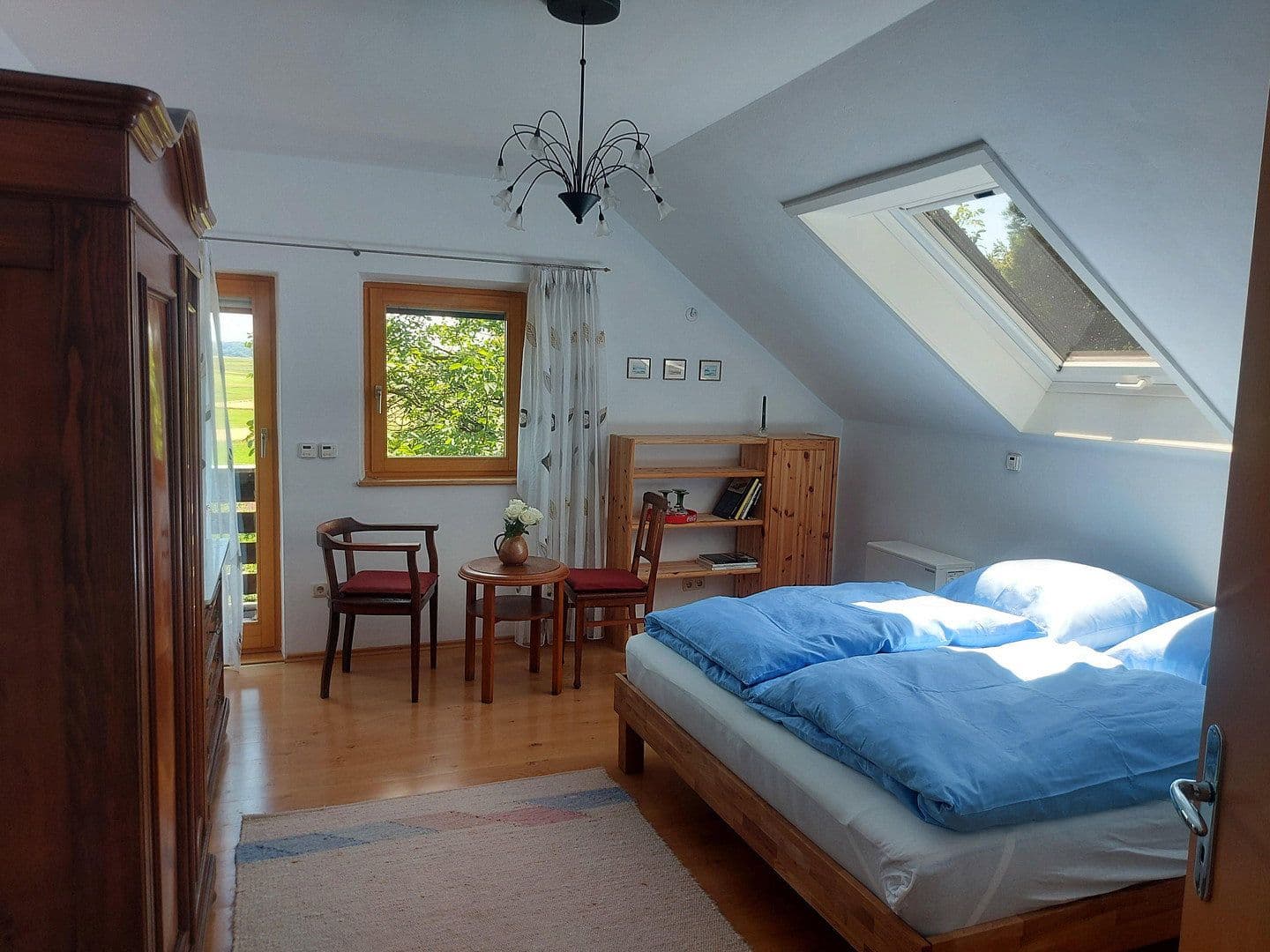 Pronájem domu 121 m², pozemek 1.600 m², Wörthsee-Steinebach, Bavorsko Pronájem domu 121 m², pozemek 1.600 m², Wörthsee-Steinebach, Bavorsko