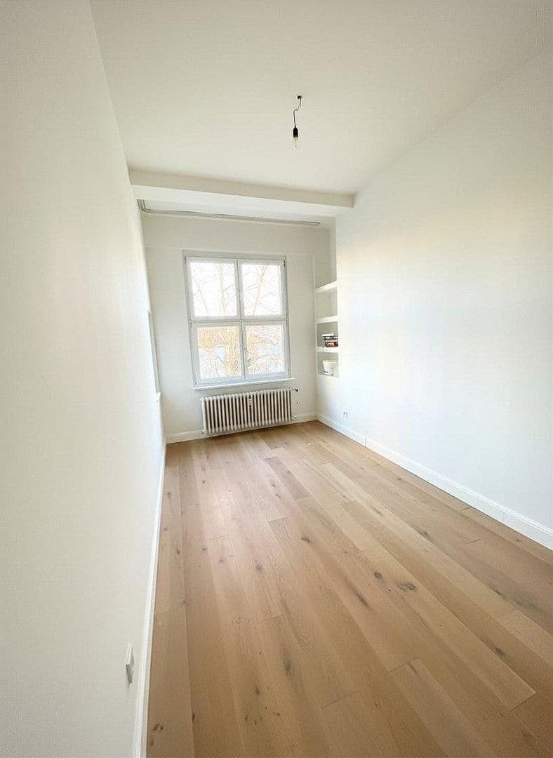 Pronájem bytu 3+1 110 m², Frankfurt, Hessen Pronájem bytu 3+1 110 m², Frankfurt, Hessen