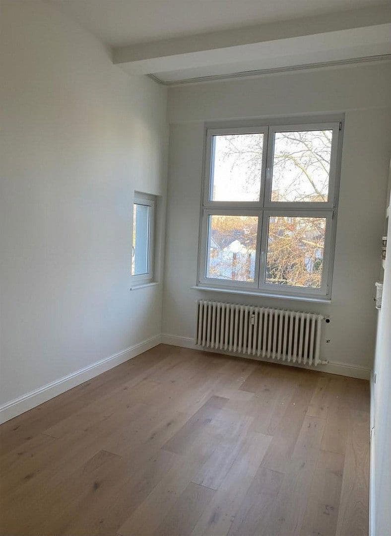 Pronájem bytu 3+1 110 m², Frankfurt, Hessen Pronájem bytu 3+1 110 m², Frankfurt, Hessen