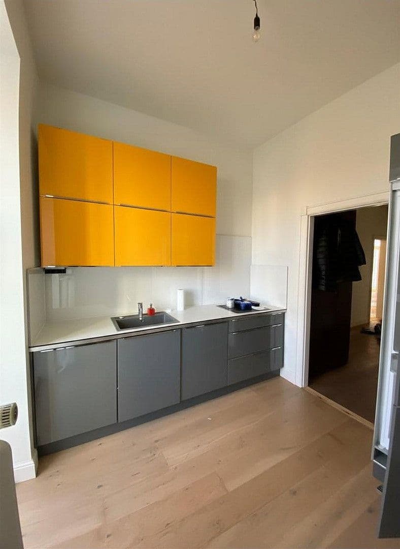 Pronájem bytu 3+1 110 m², Frankfurt, Hessen Pronájem bytu 3+1 110 m², Frankfurt, Hessen