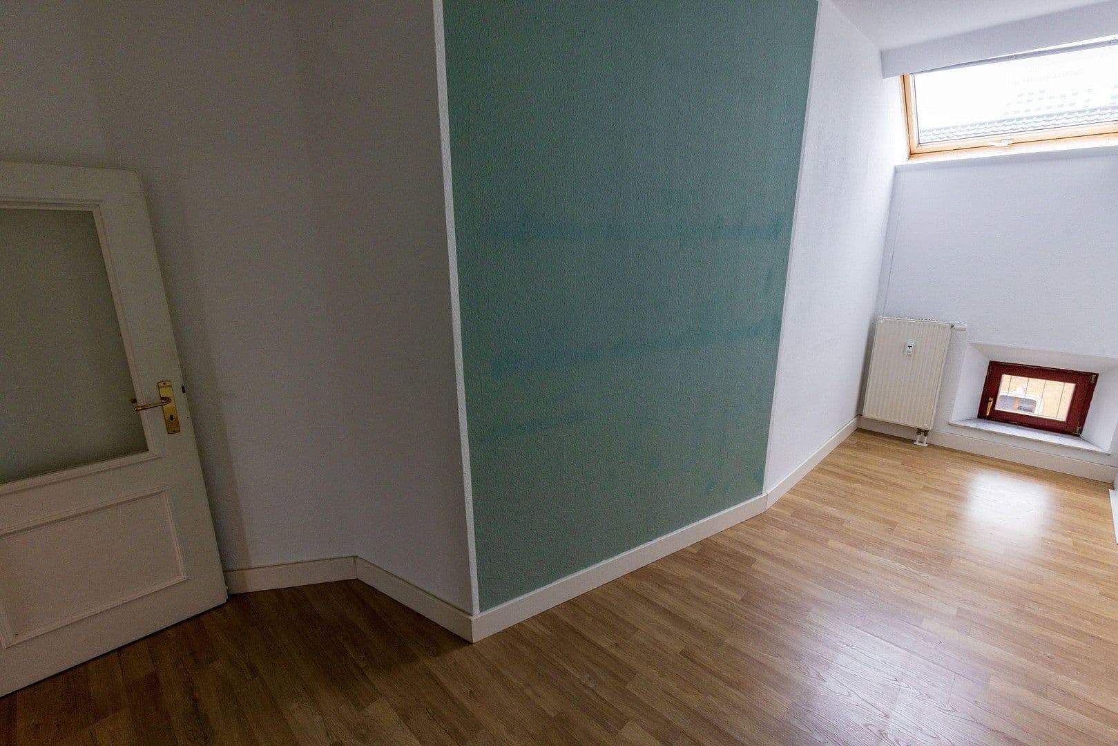 Prodej bytu 3+1 137 m², Ernst-Pinkert-Str. 11, Leipzig, Sasko Prodej bytu 3+1 137 m², Ernst-Pinkert-Str. 11, Leipzig, Sasko