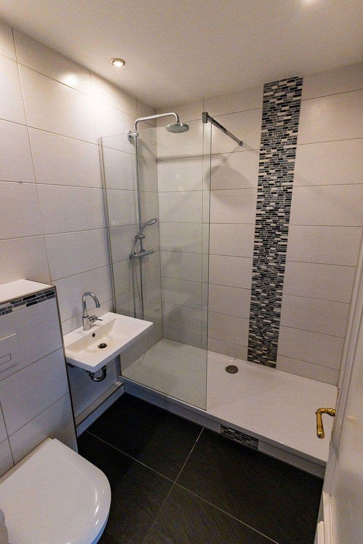 Prodej bytu 3+1 137 m², Ernst-Pinkert-Str. 11, Leipzig, Sasko Prodej bytu 3+1 137 m², Ernst-Pinkert-Str. 11, Leipzig, Sasko