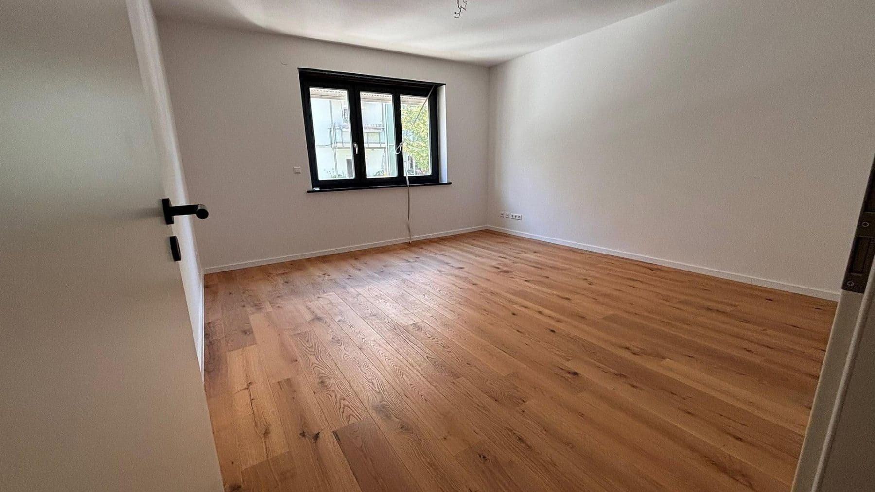 Prodej bytu 3+1 67 m², Kniebisstraße 10, Stuttgart, Bádensko-Württembersko Prodej bytu 3+1 67 m², Kniebisstraße 10, Stuttgart, Bádensko-Württembersko