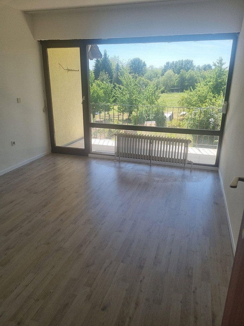 Prodej domu 130 m², pozemek 427 m², Karlsbad, Bádensko-Württembersko Prodej domu 130 m², pozemek 427 m², Karlsbad, Bádensko-Württembersko