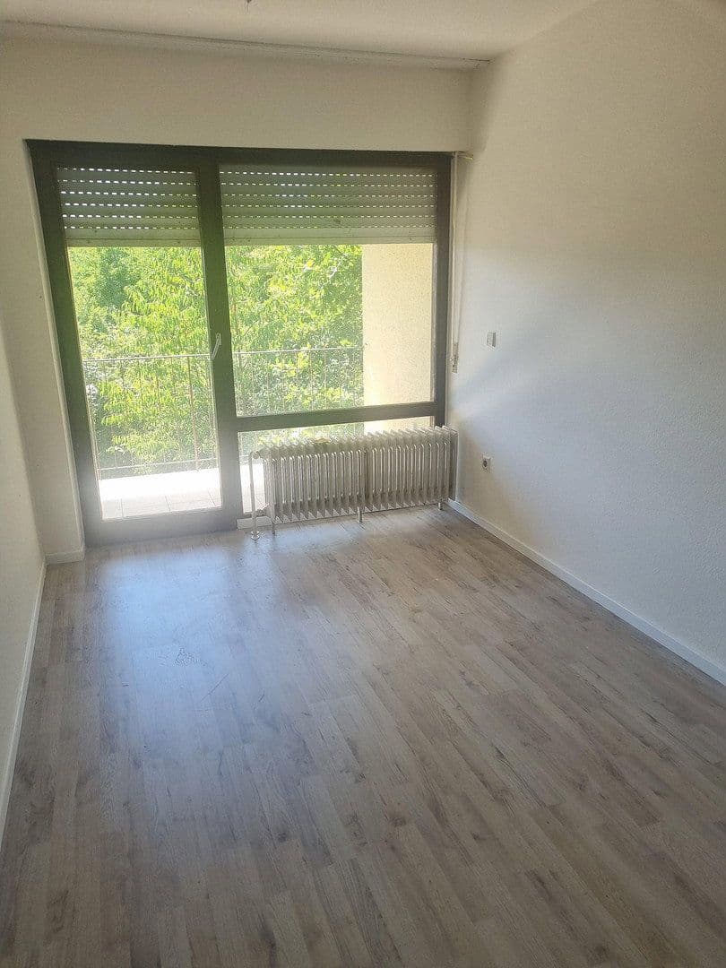 Prodej domu 130 m², pozemek 427 m², Karlsbad, Bádensko-Württembersko Prodej domu 130 m², pozemek 427 m², Karlsbad, Bádensko-Württembersko