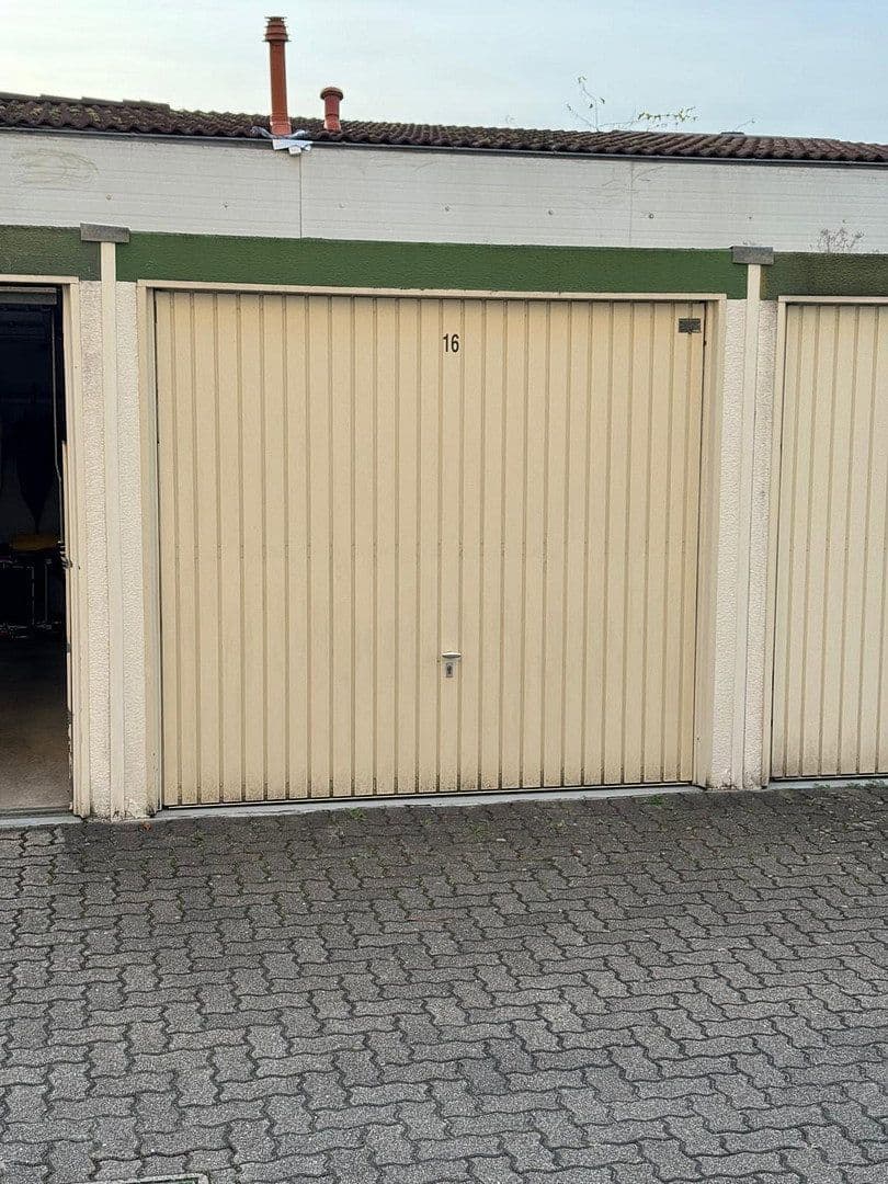 Pronájem bytu 3+1 92 m², Viehtrifftstraße 42, Speyer, Porýní-Falc Pronájem bytu 3+1 92 m², Viehtrifftstraße 42, Speyer, Porýní-Falc
