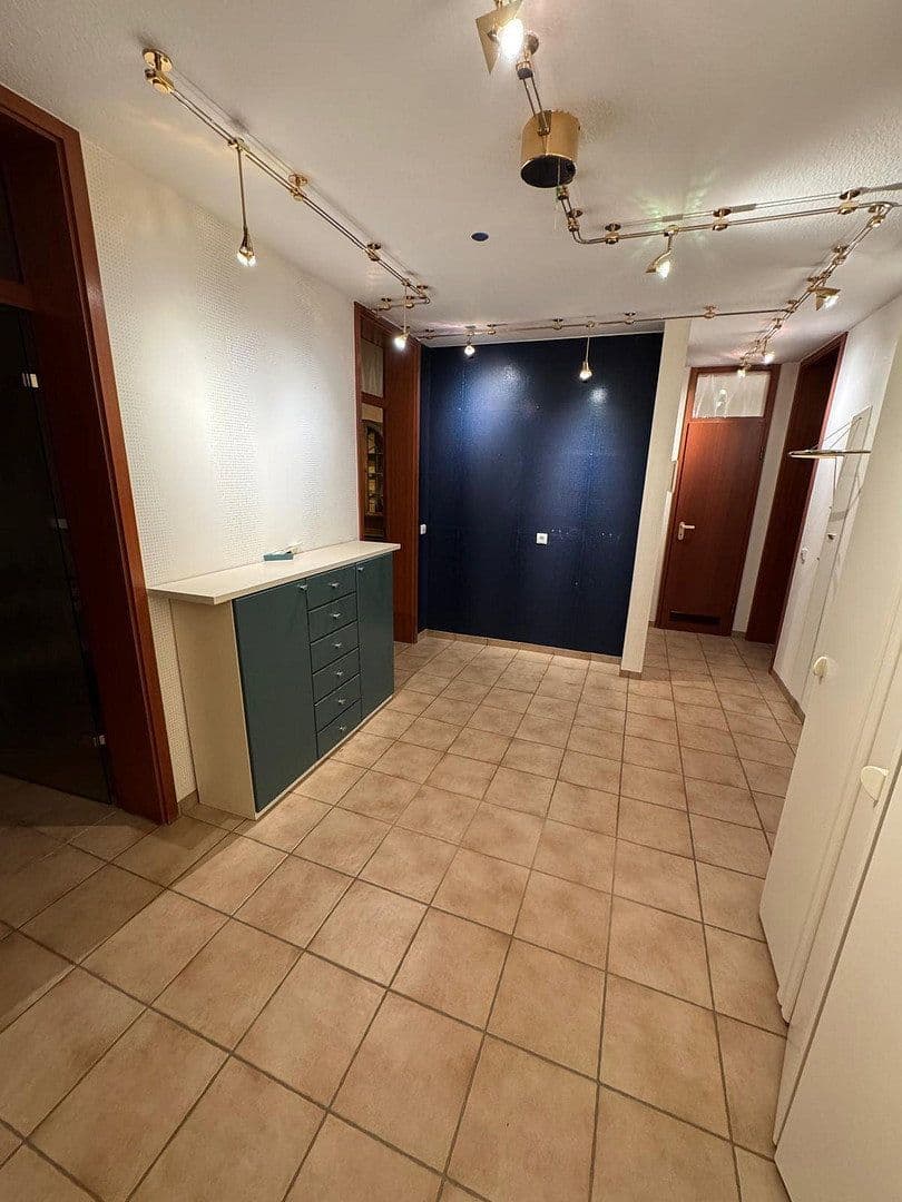 Pronájem bytu 3+1 92 m², Viehtrifftstraße 42, Speyer, Porýní-Falc Pronájem bytu 3+1 92 m², Viehtrifftstraße 42, Speyer, Porýní-Falc