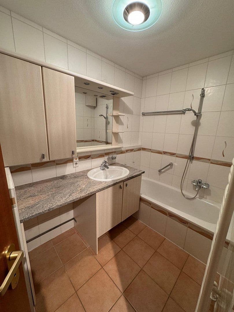 Pronájem bytu 3+1 92 m², Viehtrifftstraße 42, Speyer, Porýní-Falc Pronájem bytu 3+1 92 m², Viehtrifftstraße 42, Speyer, Porýní-Falc
