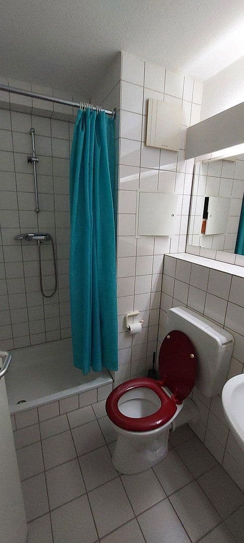 Pronájem bytu 1+1 22 m², Saarbrücken, Země Sársko Pronájem bytu 1+1 22 m², Saarbrücken, Země Sársko