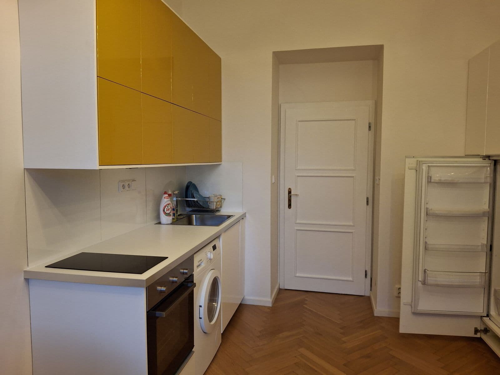Pronájem bytu, náměstí Bratří Synků, Praha, Praha Pronájem bytu, náměstí Bratří Synků, Praha, Praha