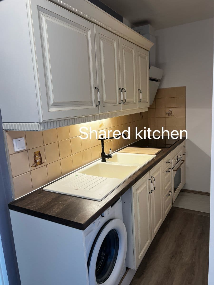 Pronájem bytu 13 m², Mezi Školami, Praha, Praha Pronájem bytu 13 m², Mezi Školami, Praha, Praha