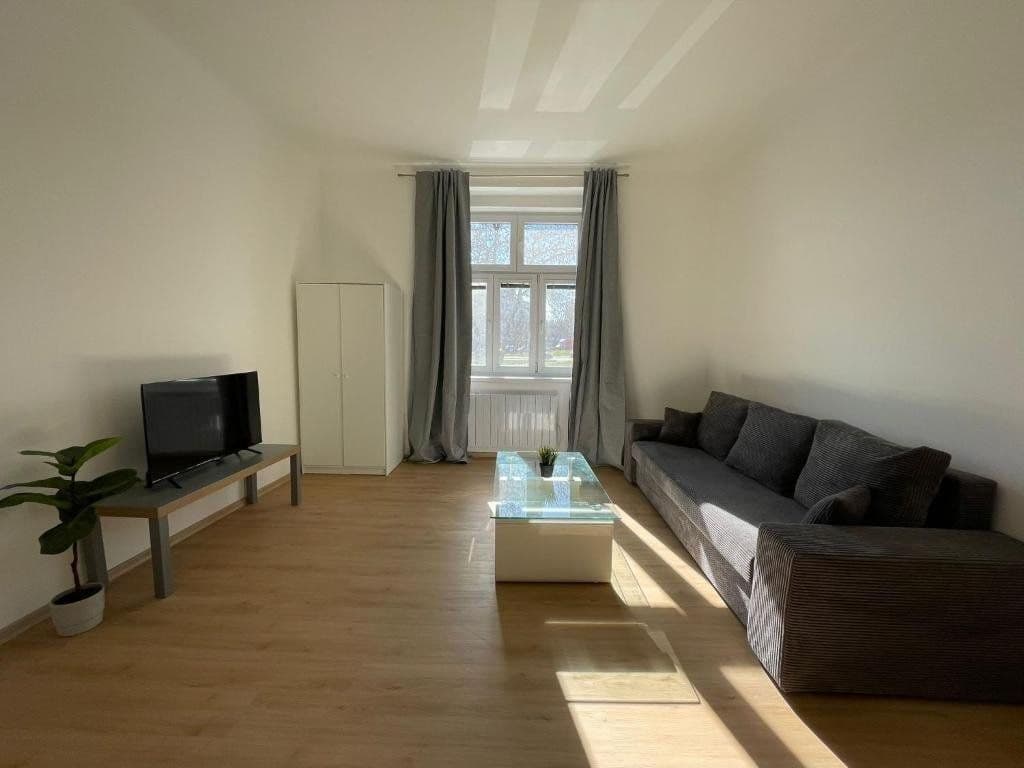 Pronájem bytu 48 m², Na Stráži, Praha, Praha Pronájem bytu 48 m², Na Stráži, Praha, Praha
