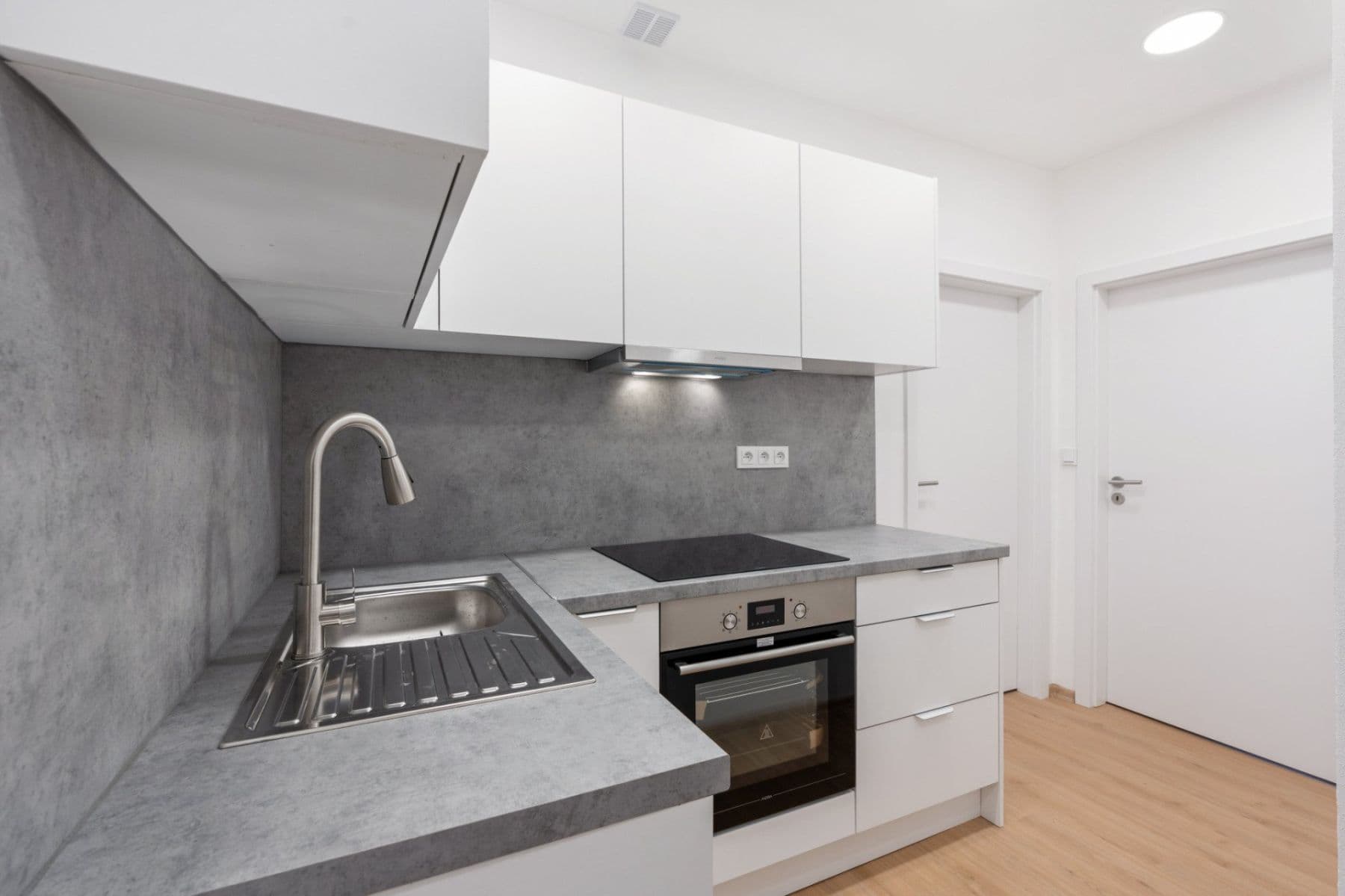 Pronájem bytu 48 m², Na Stráži, Praha, Praha Pronájem bytu 48 m², Na Stráži, Praha, Praha