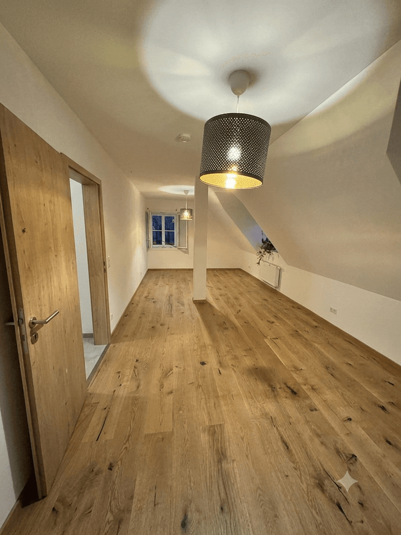 Pronájem bytu 3+1 94 m², Großreuther Straße 77, Nürnberg, Bavorsko Pronájem bytu 3+1 94 m², Großreuther Straße 77, Nürnberg, Bavorsko