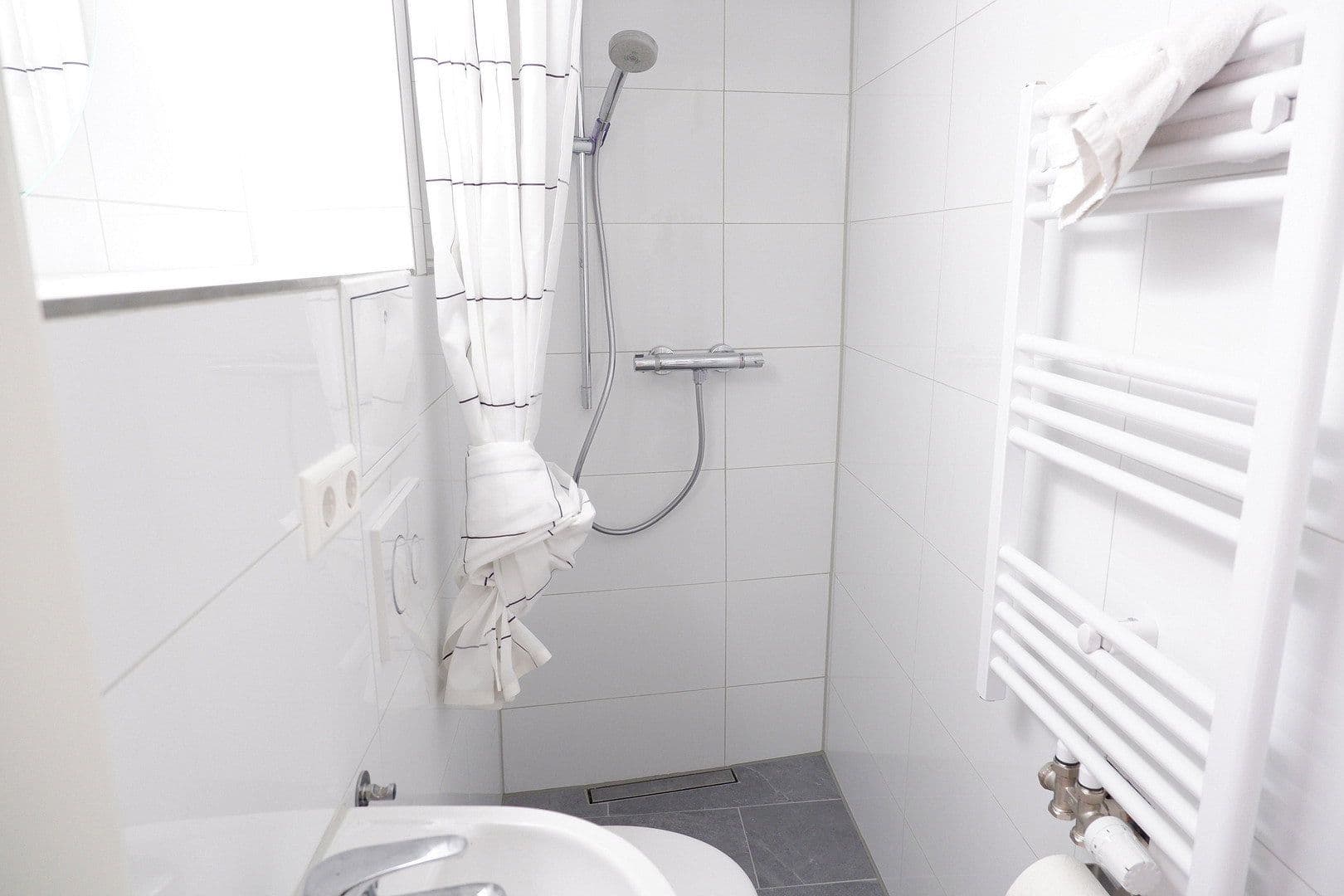 Pronájem bytu 2+1 25 m², Neckarhalde 4, Tübingen, Bádensko-Württembersko Pronájem bytu 2+1 25 m², Neckarhalde 4, Tübingen, Bádensko-Württembersko